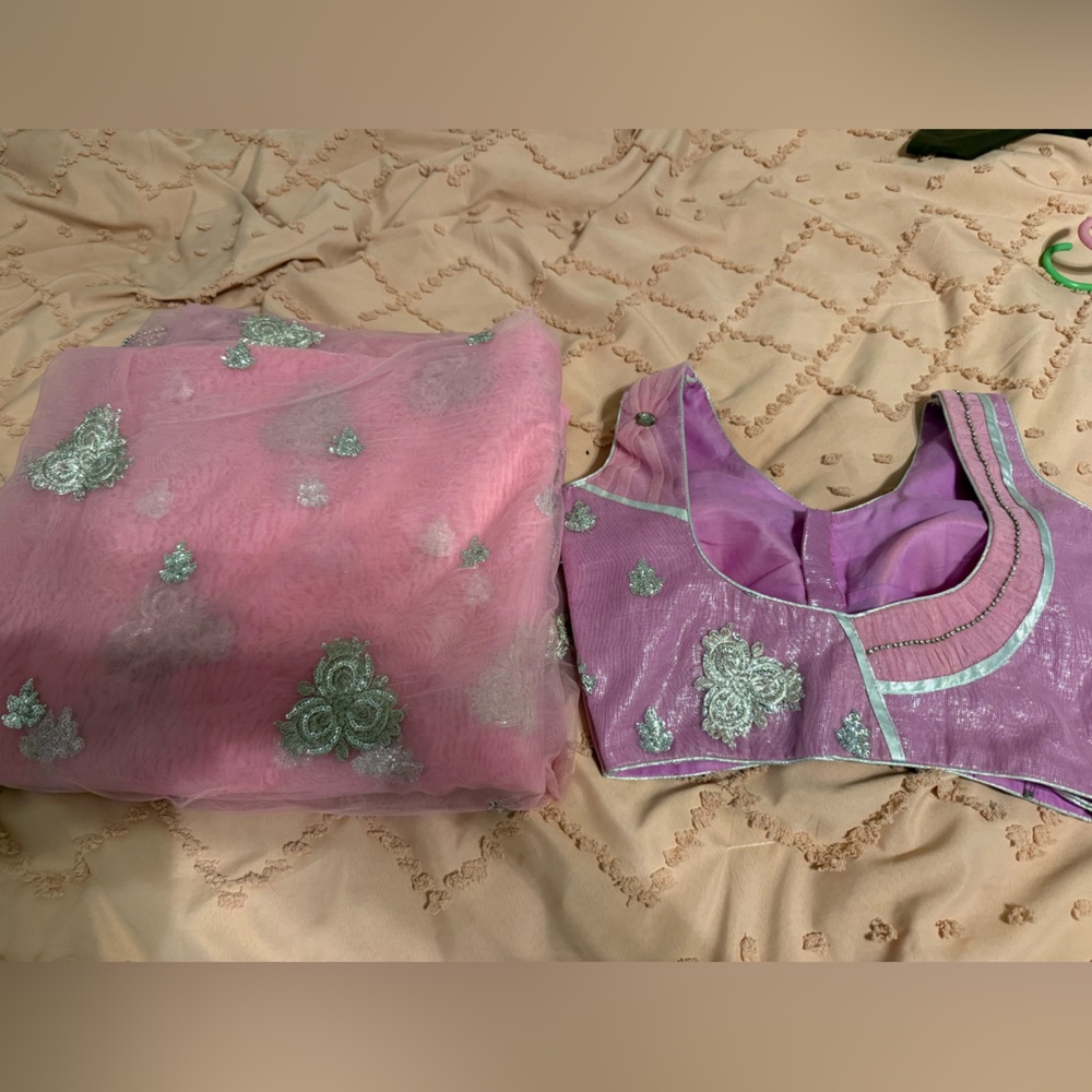 Pink Modern Saree - perfect condition - Picture 4 of 4